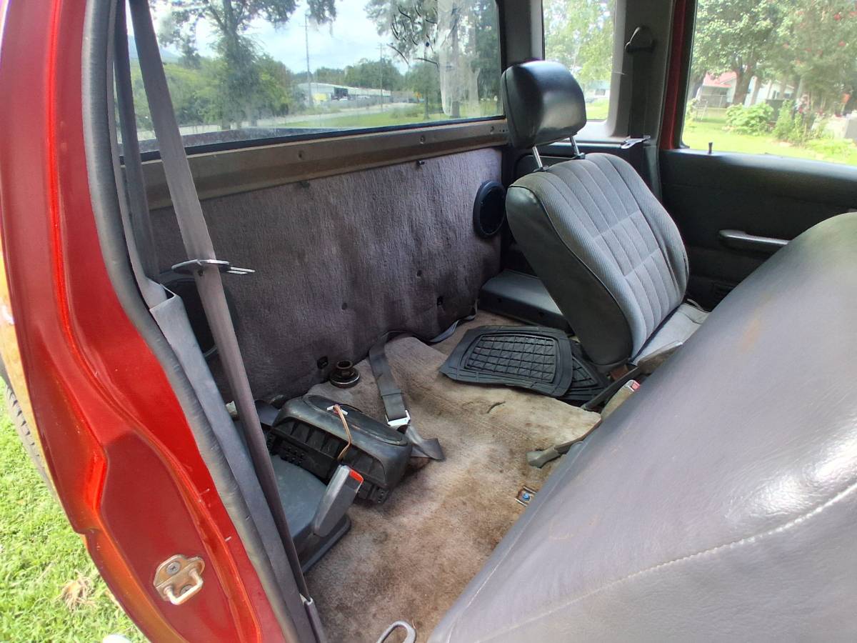 Nissan-king-cab-xe-1994-red-8