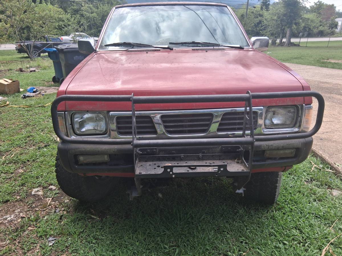 Nissan-king-cab-xe-1994-red