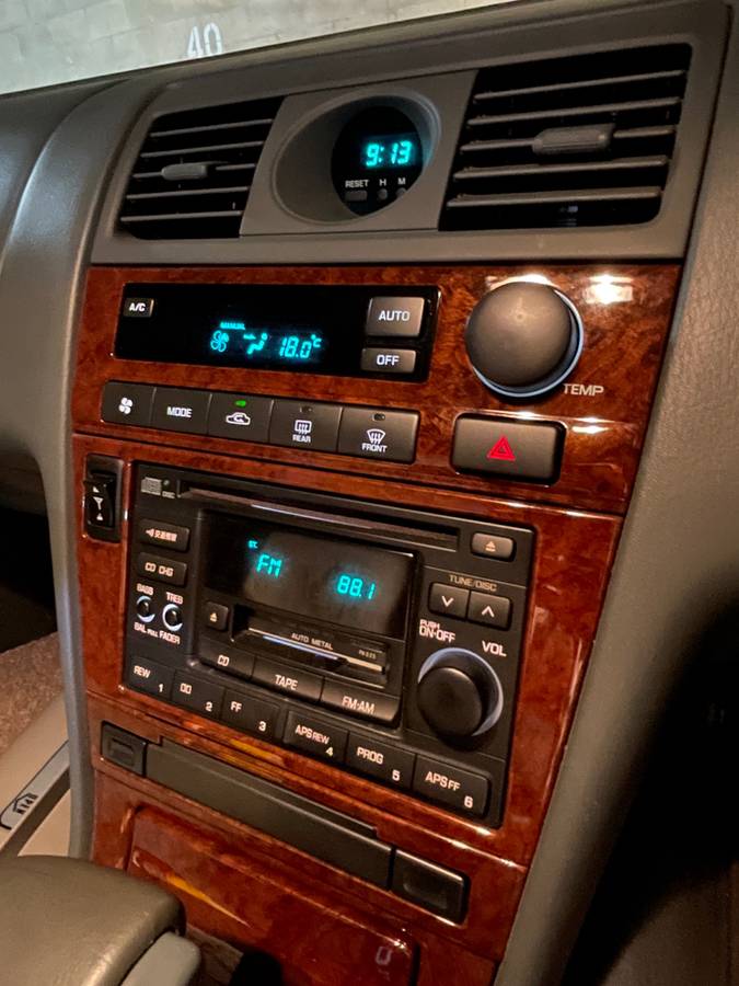 Nissan-laurel-1995-10