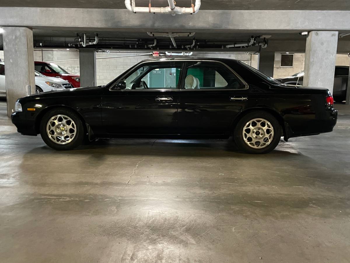 Nissan-laurel-1995-2