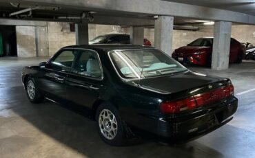 Nissan-laurel-1995-3