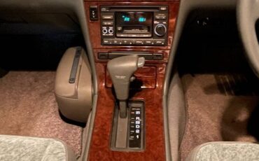 Nissan-laurel-1995-9