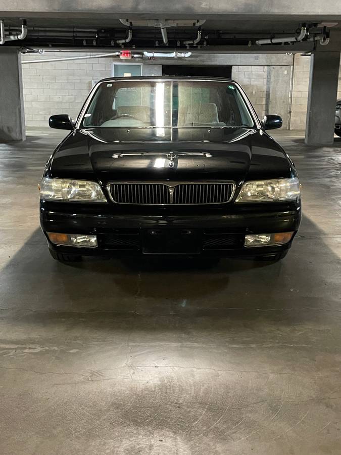 Nissan-laurel-1995