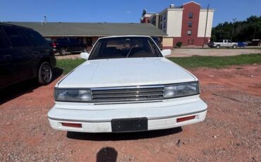 Nissan-maxima-1988-white-6
