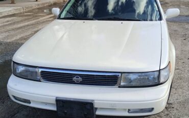 Nissan-maxima-1991-white-2
