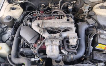 Nissan-maxima-1991-white-9