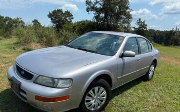 Nissan-maxima-1995-silver
