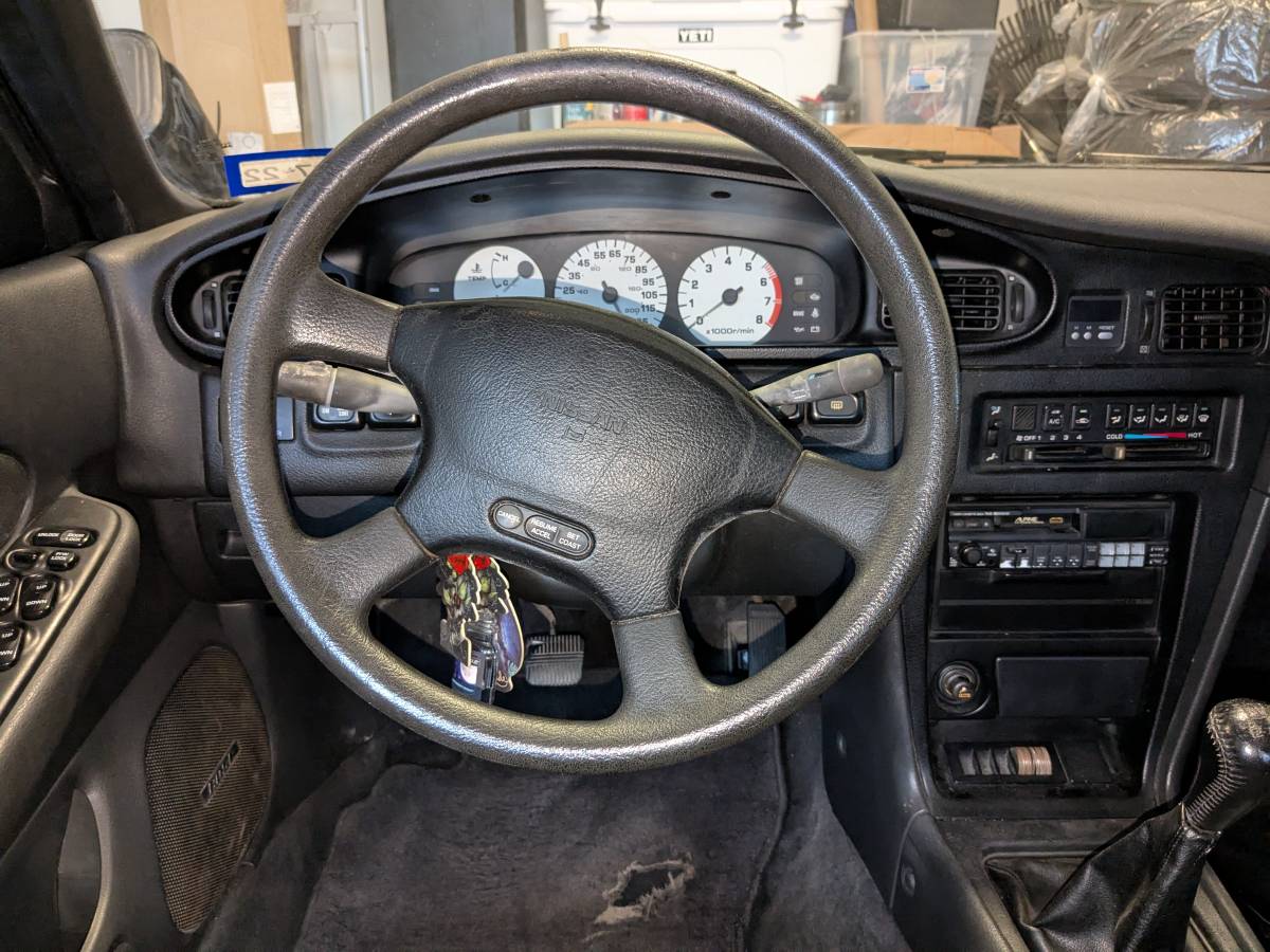 Nissan-maxima-se-1989-black-2