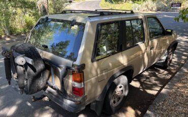 Nissan-pathfinder-1990-brown-2