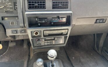 Nissan-pathfinder-1990-brown-6
