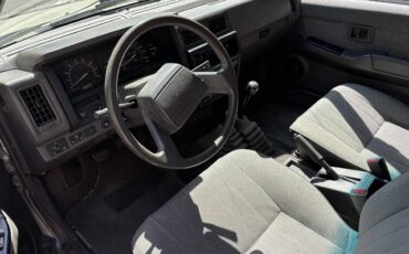 Nissan-pathfinder-1990-brown-9
