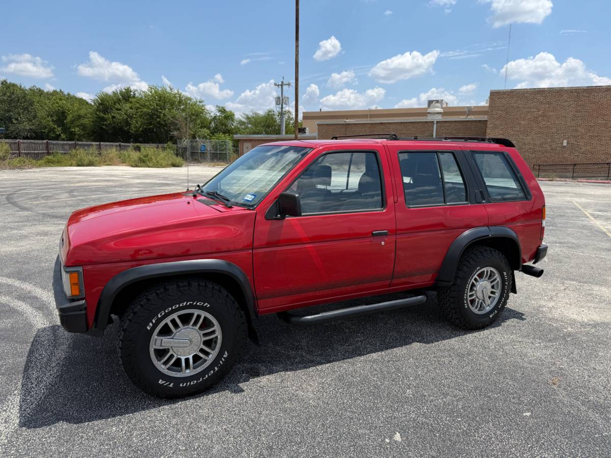 Nissan-pathfinder-1992-16