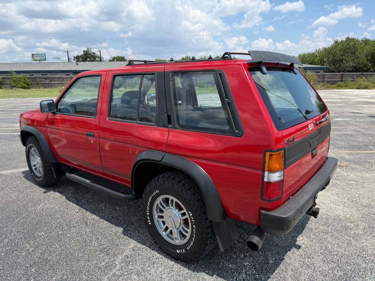Nissan-pathfinder-1992-18