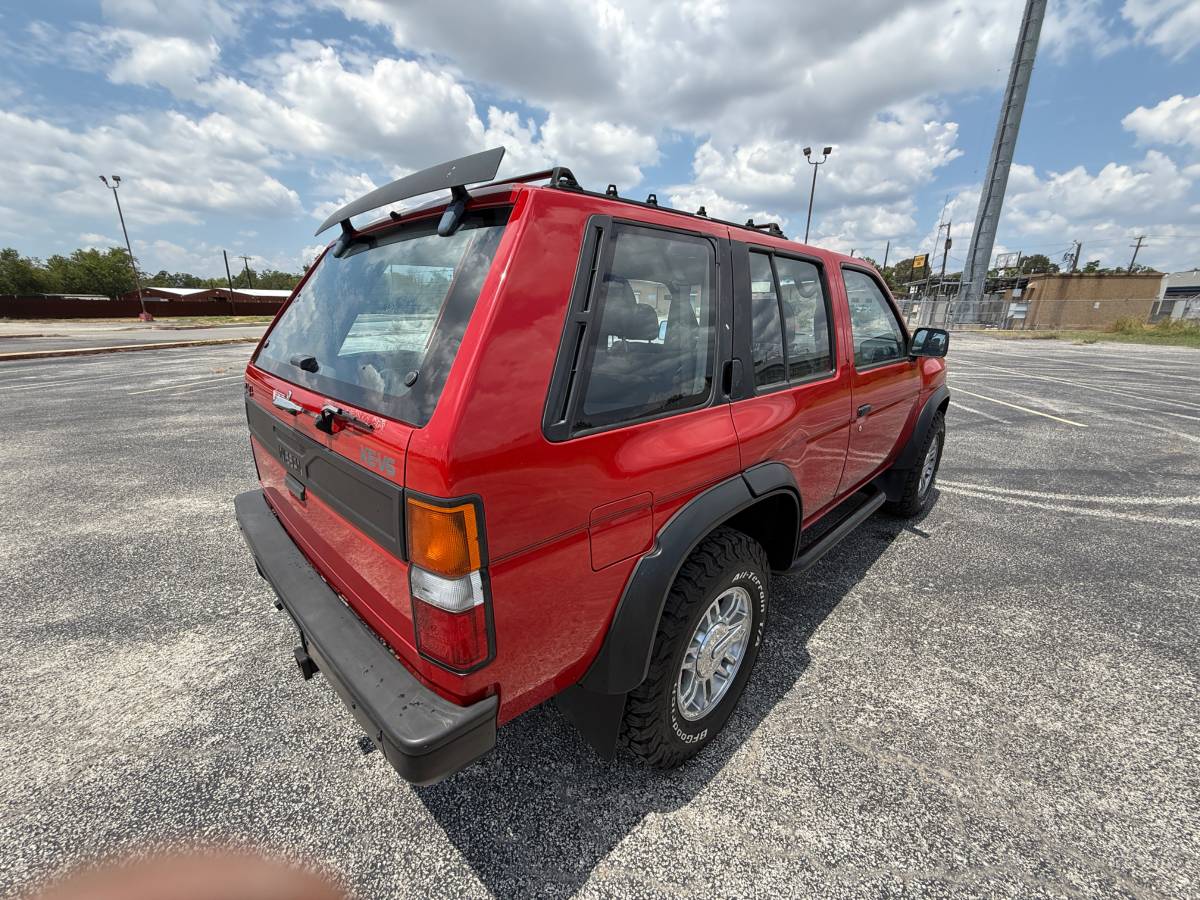 Nissan-pathfinder-1992-21
