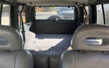 Nissan-pathfinder-se-1993-red-5