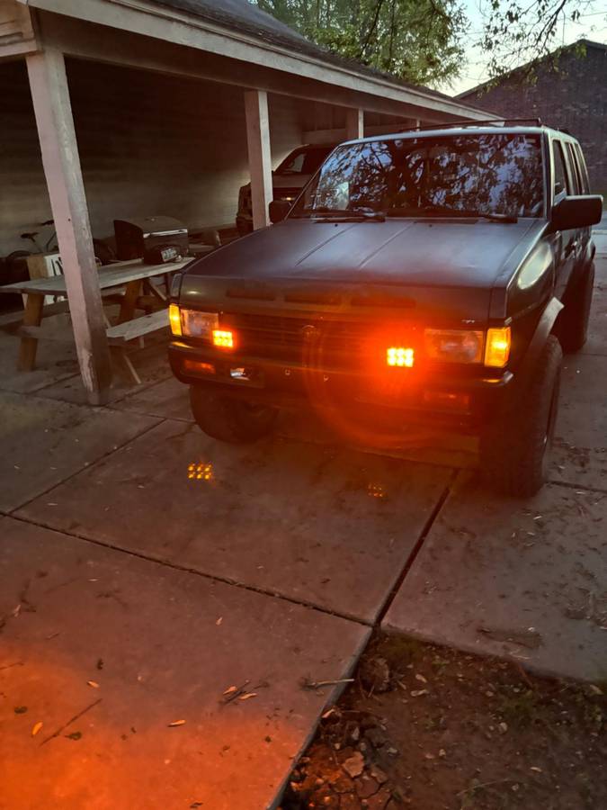 Nissan-pathfinder-se-1995-green-1