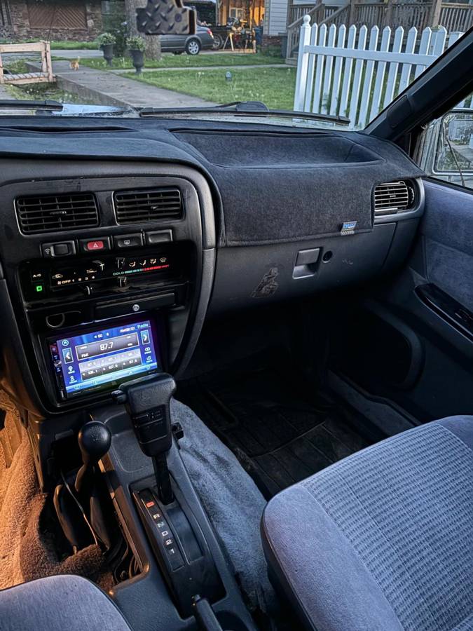 Nissan-pathfinder-se-1995-green-2