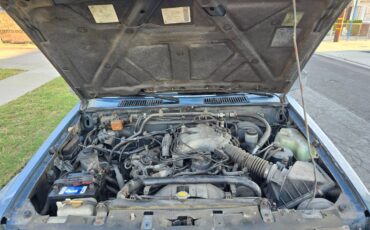 Nissan-pathfinder-xe-1992-12