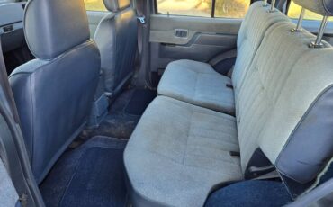 Nissan-pathfinder-xe-1992-9