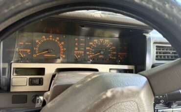 Nissan-pickup-1989-black-8