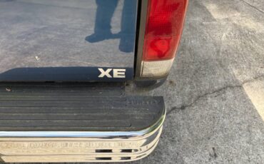 Nissan-pickup-1994-5