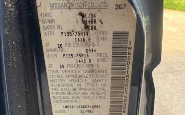 Nissan-pickup-1994-9