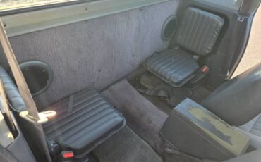 Nissan-pickup-1995-grey-8