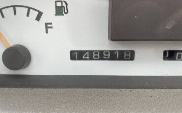 Nissan-s-cargo-1989-white-4