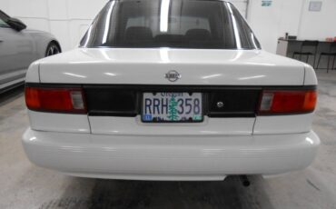 Nissan-sentra-xe-coupe-1991-white-5