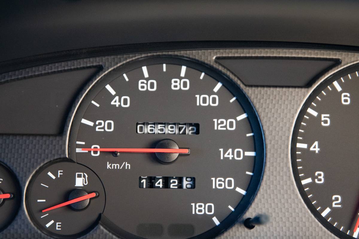 Nissan-skyline-gtr-1995-13