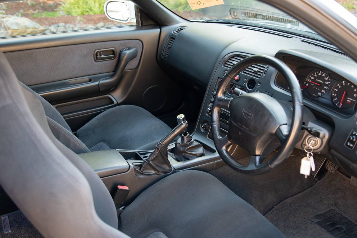 Nissan-skyline-gtr-1995-14