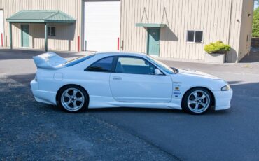 Nissan-skyline-gtr-1995-18