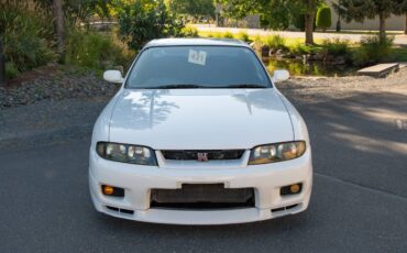 Nissan-skyline-gtr-1995-20