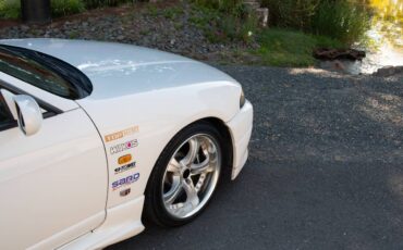 Nissan-skyline-gtr-1995-7