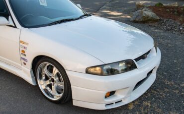 Nissan-skyline-gtr-1995-8