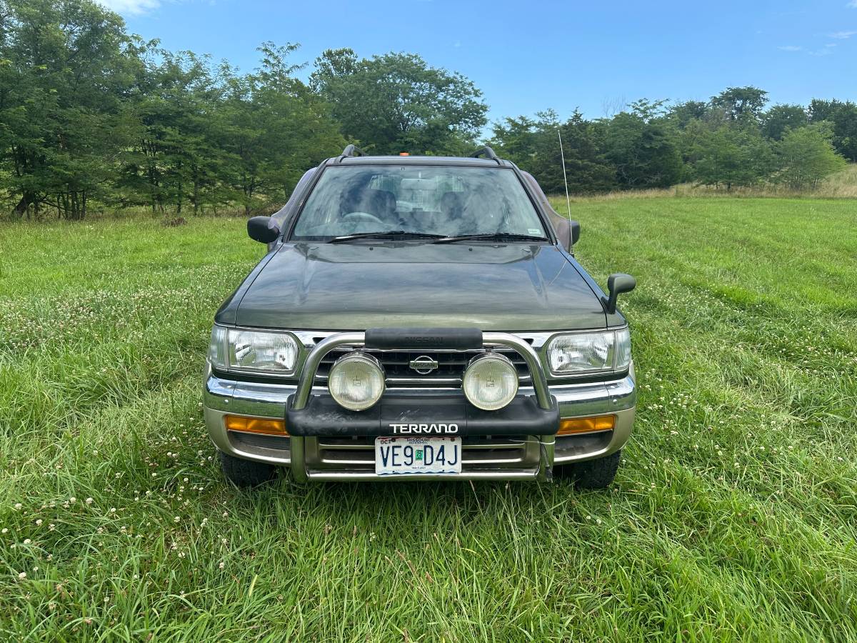 Nissan-terrano-diesel-1995-green