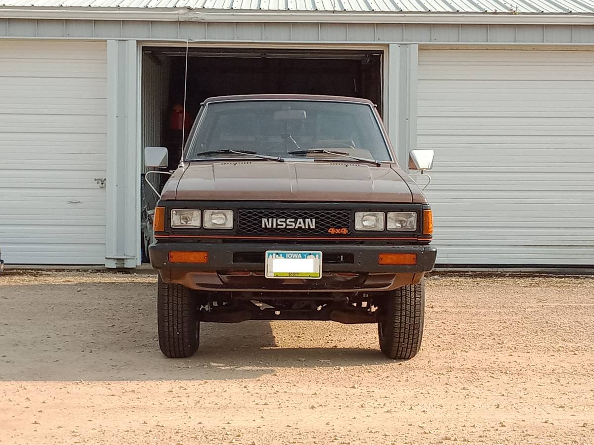 Nissandatsun-720-1986