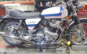 Norton-Commando-1975-15