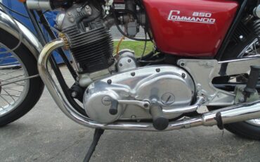 Norton-Commando-1975-4