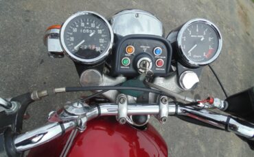 Norton-Commando-1975-6