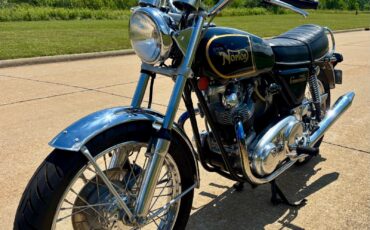 Norton-Commando-750-1972-1
