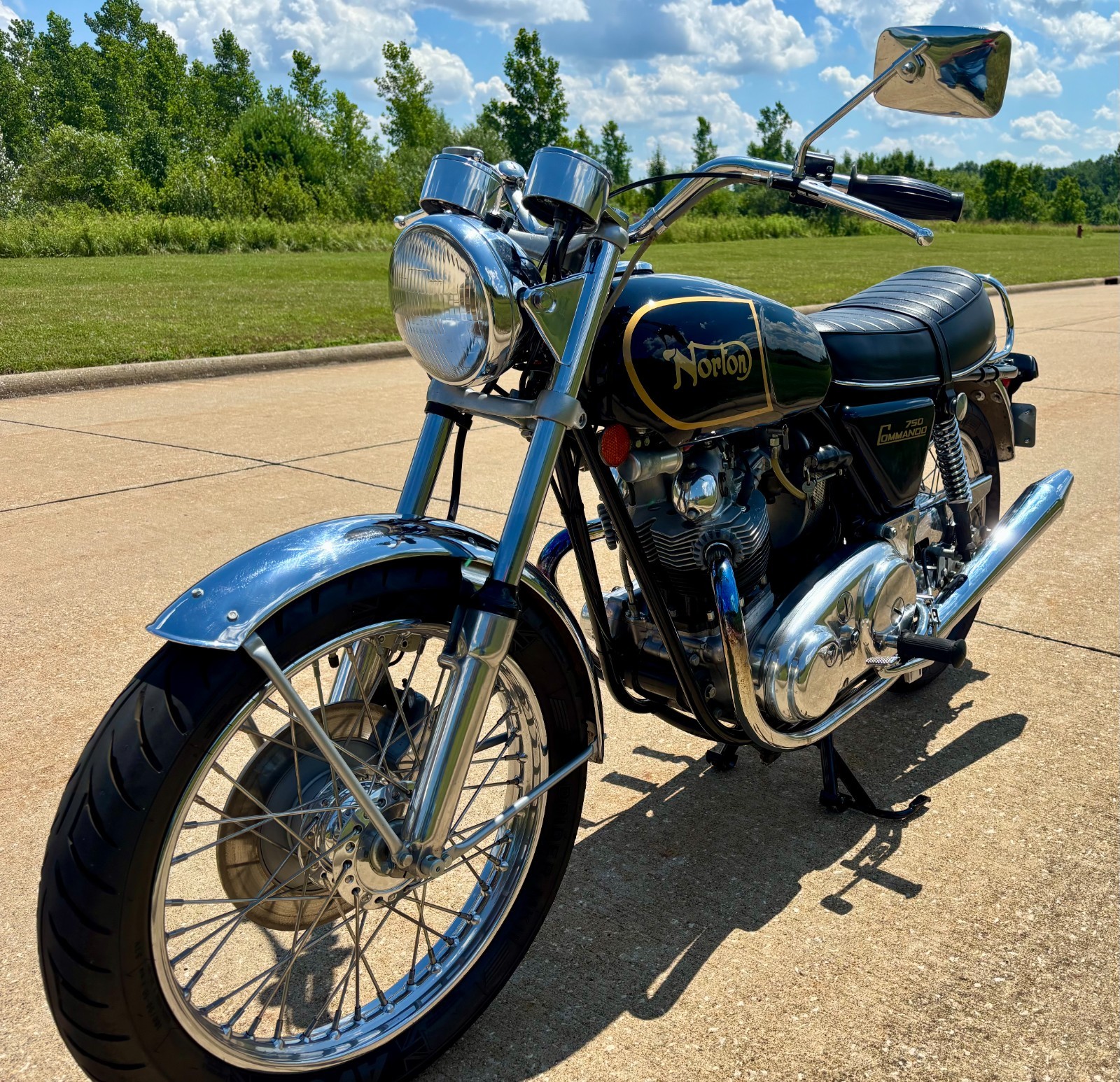 Norton-Commando-750-1972-1