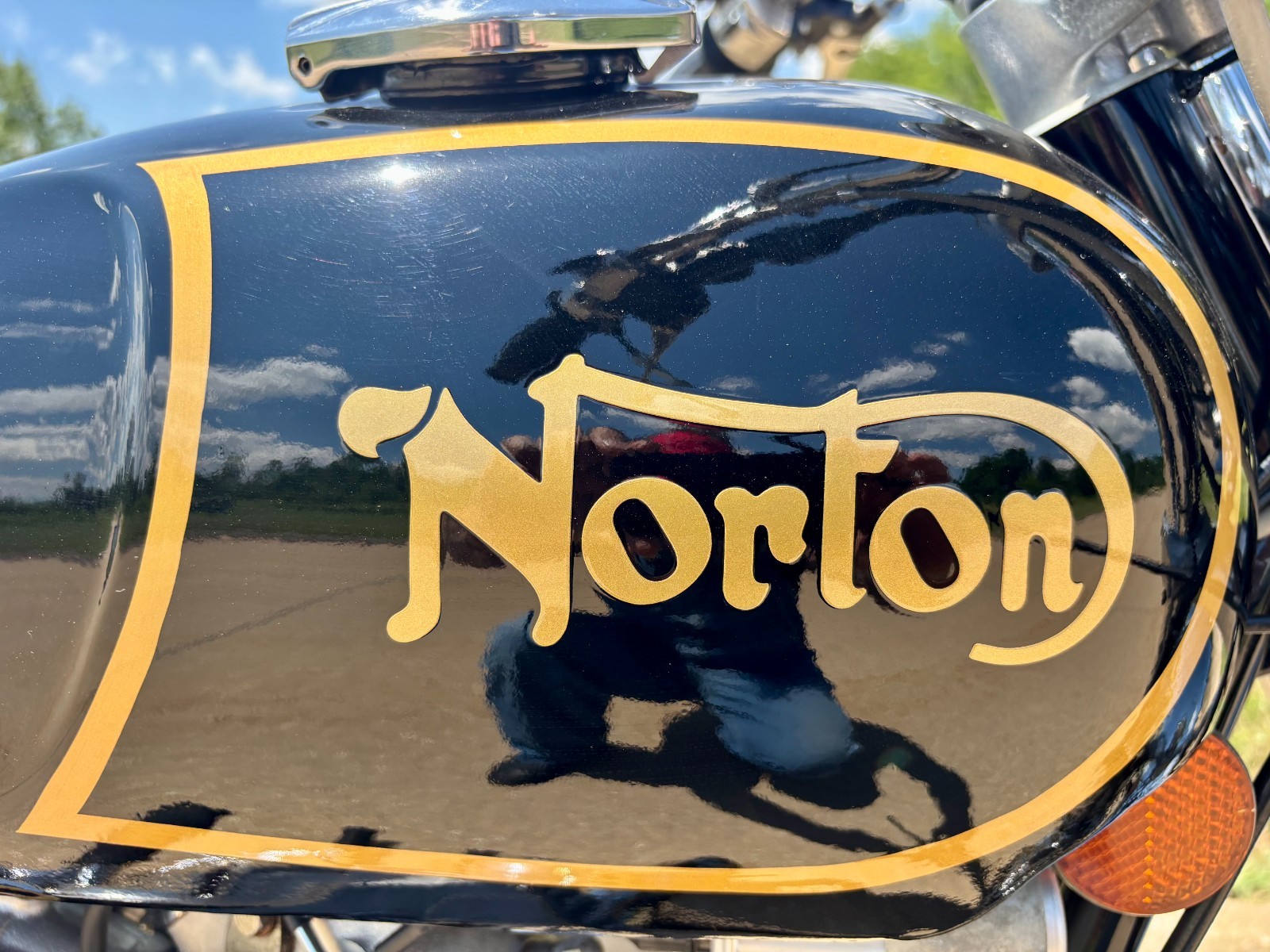 Norton-Commando-750-1972-12