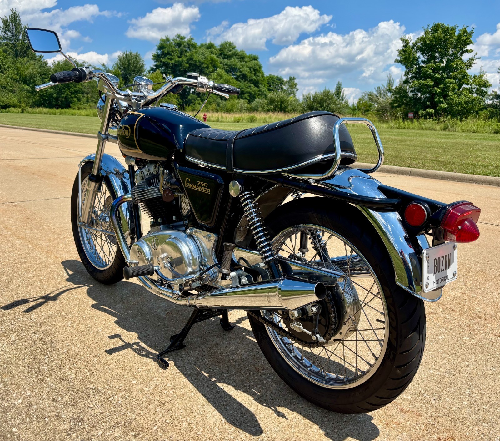Norton-Commando-750-1972-4