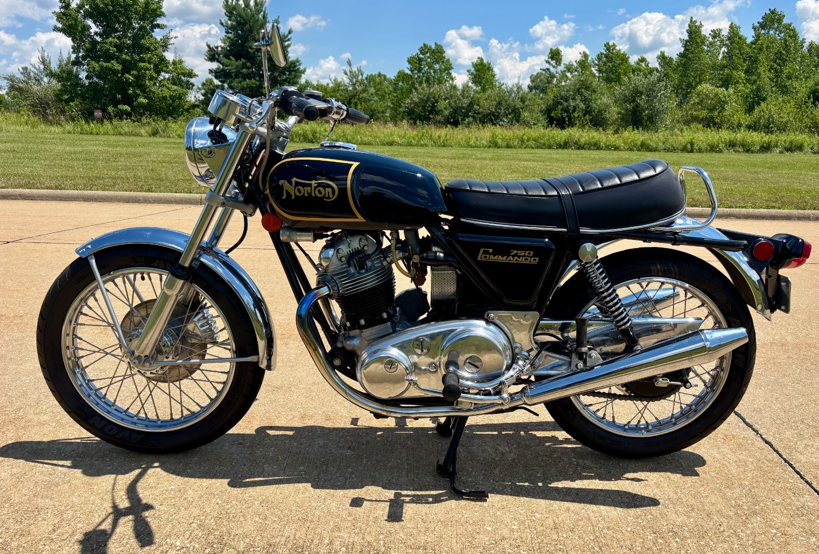 Norton-Commando-750-1972