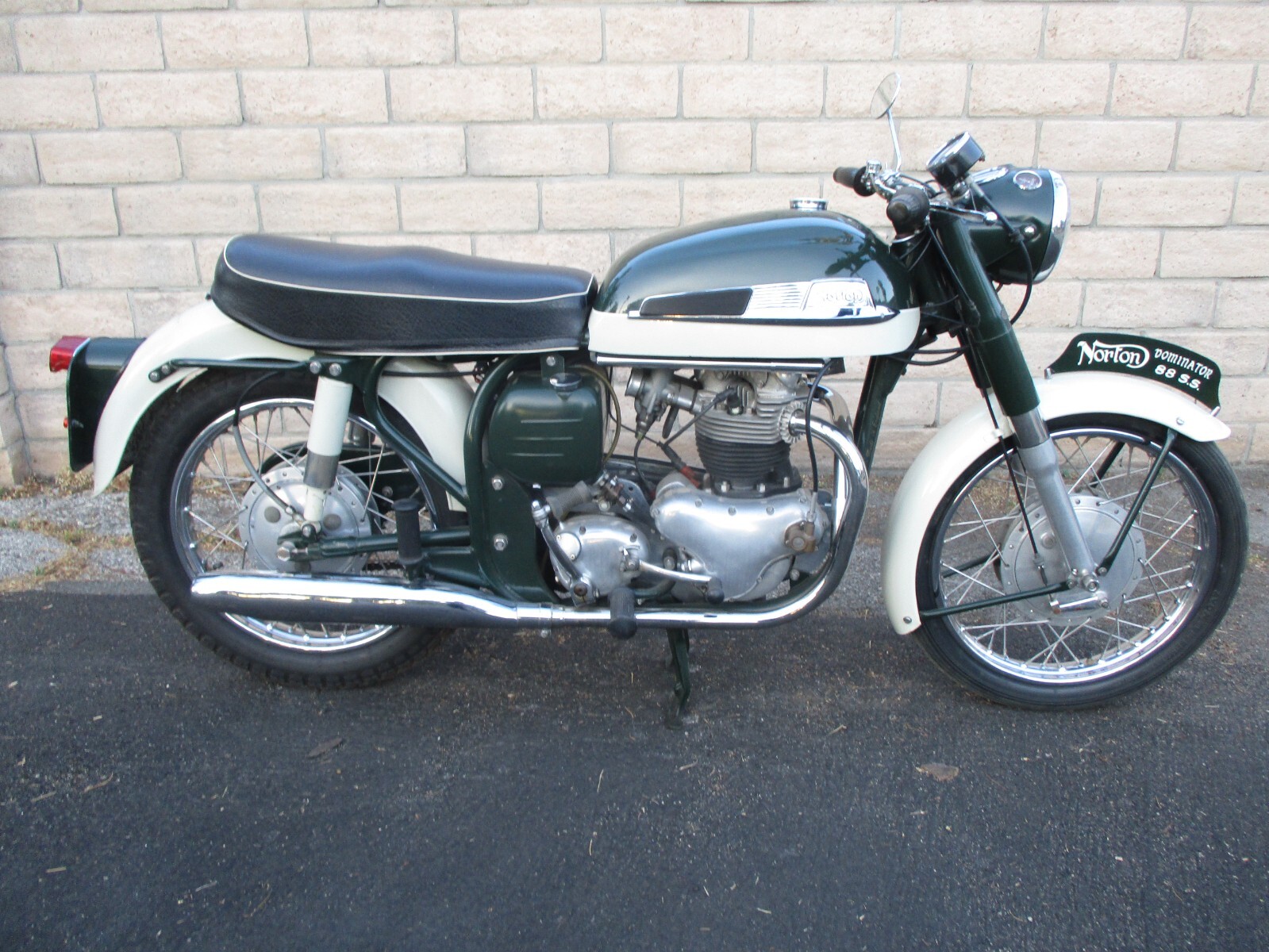 Norton-DOMINATOR-88SS-1961