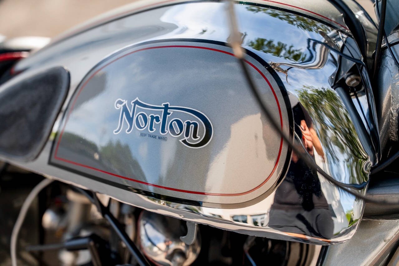 Norton-Dominator-88-1953-Motorcycles-Scooters-14