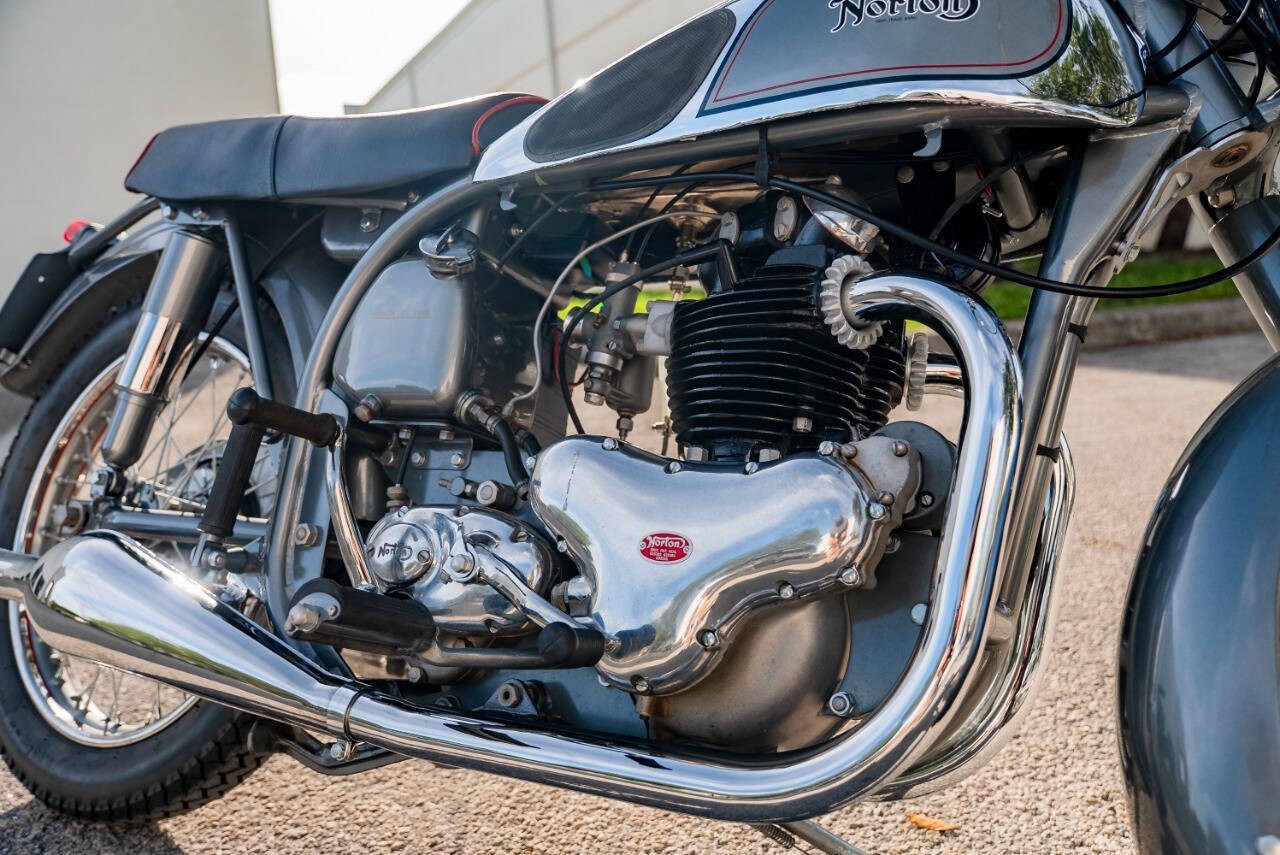 Norton-Dominator-88-1953-Motorcycles-Scooters-15