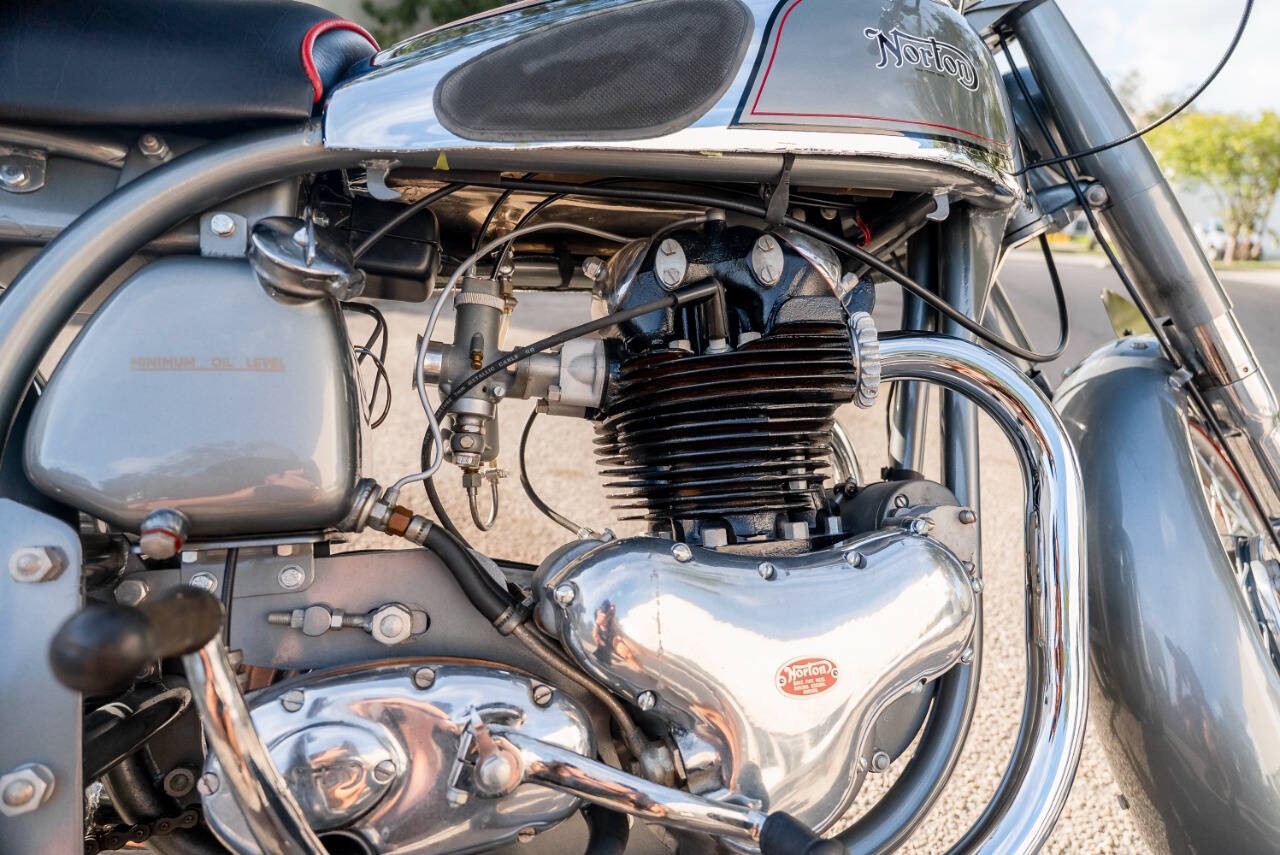 Norton-Dominator-88-1953-Motorcycles-Scooters-19
