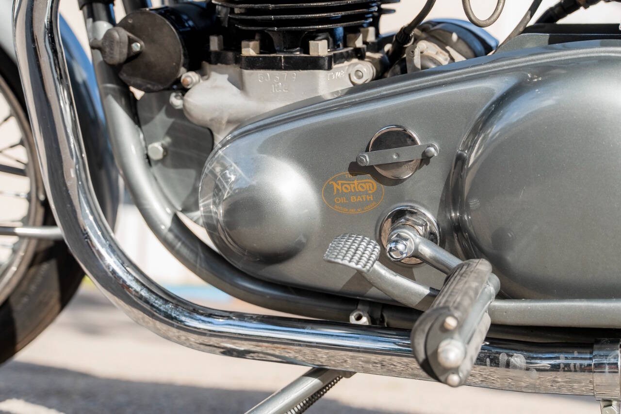 Norton-Dominator-88-1953-Motorcycles-Scooters-30
